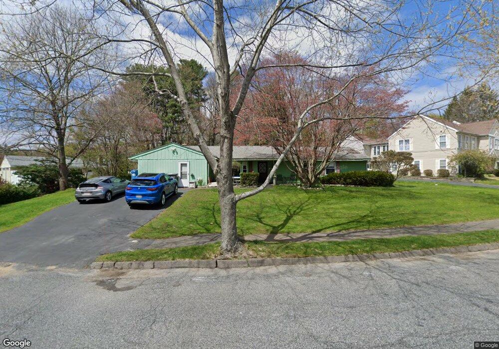 7 Larnis Rd, Framingham, MA 01701 - photo 1