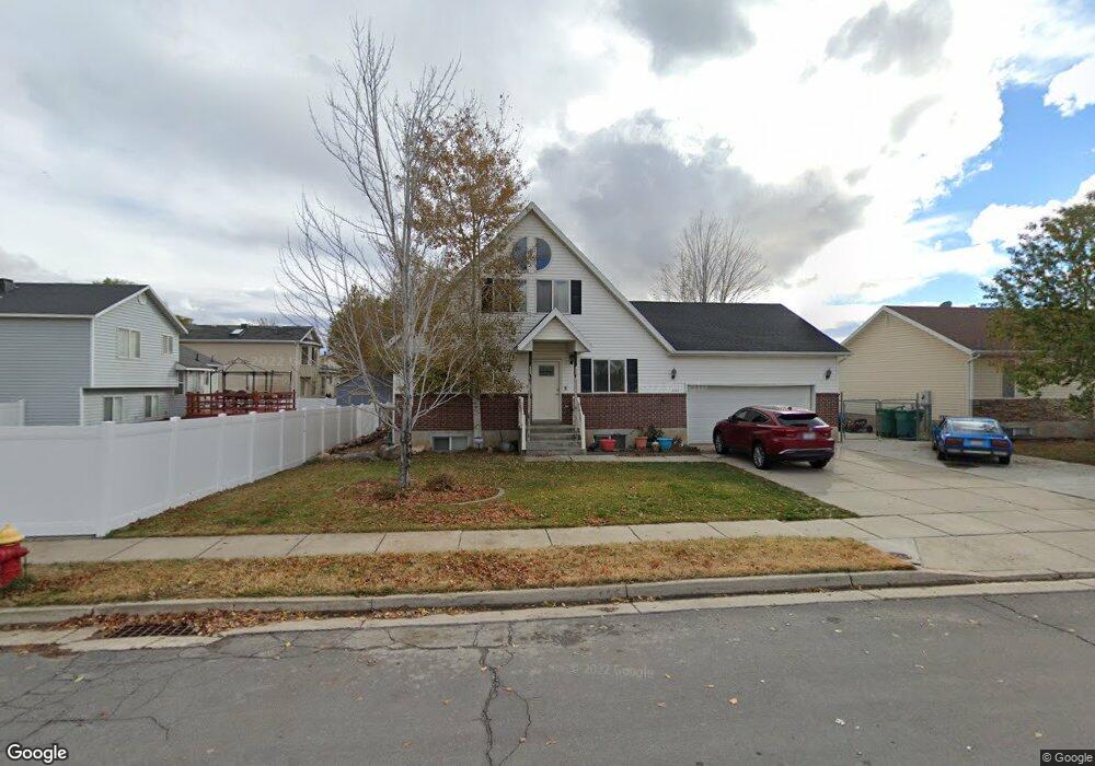 667 W 275 N, Layton, UT 84041 - photo 1