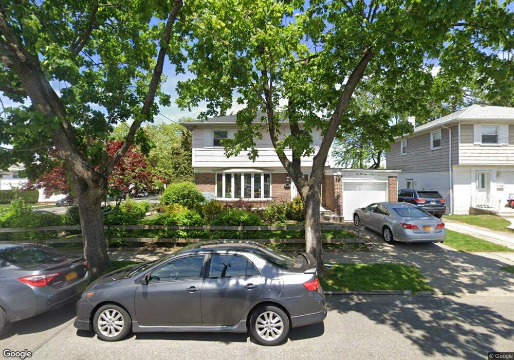 25903 58th Ave, Little Neck, NY 11362 - photo 1