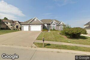 4705 N Lakewood Dr, Saint Joseph, MO 64506