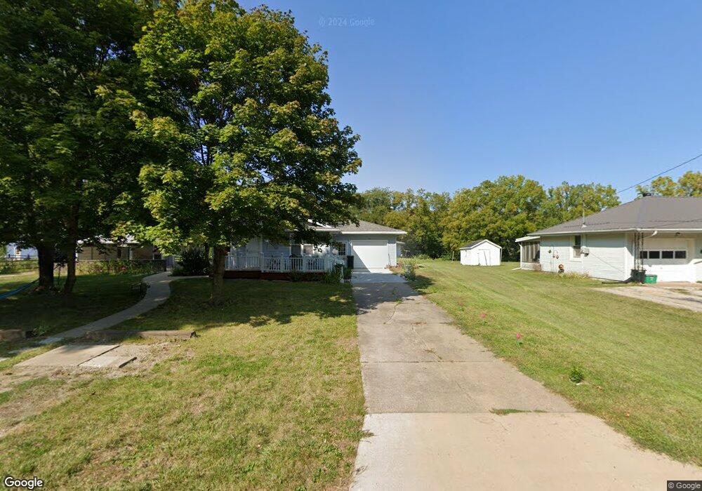 904 Union St, Columbus Junction, IA 52738 - photo 1