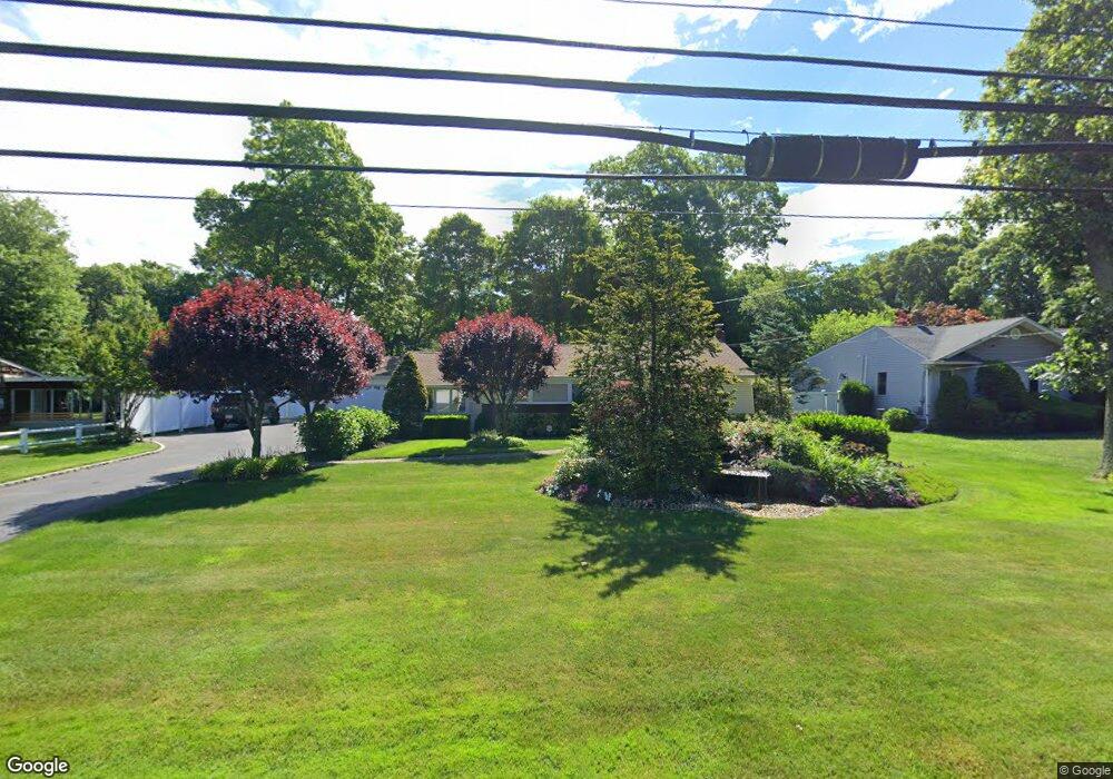 435 Mac Arthur Blvd, Hauppauge, NY 11788 - photo 1