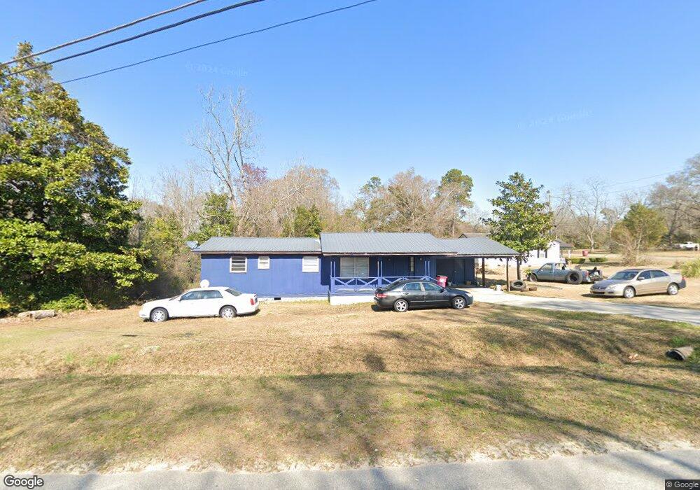 37 E Eleventh St, Mc Rae Helena, GA 31037 - photo 1