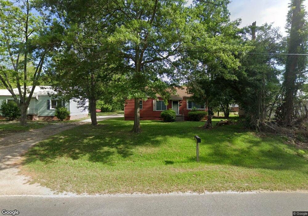 715 W Sultana Dr, Fitzgerald, GA 31750 - photo 1