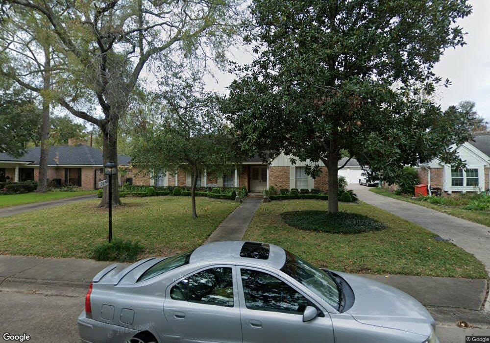 10034 Piping Rock Ln, Houston, TX 77042 - photo 1