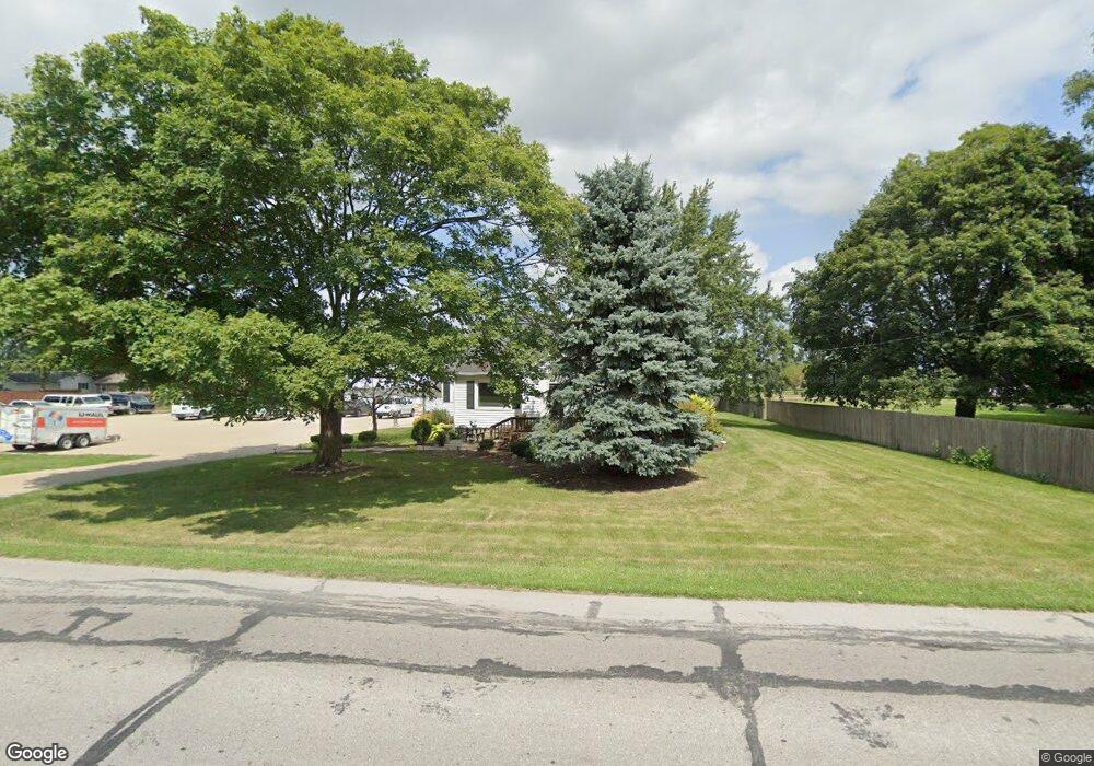 917 E Main St, Berne, IN 46711 - photo 1