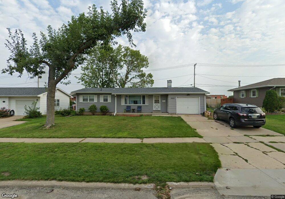 1680 Hillview Dr, Marion, IA 52302 - photo 1