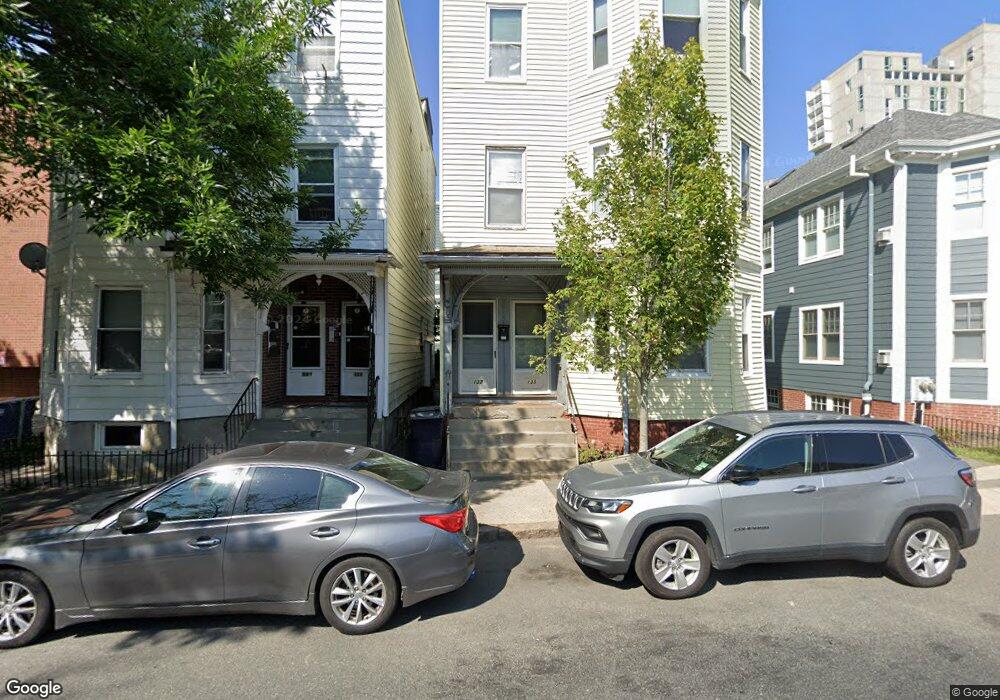 135 Putnam Ave unit 137, Cambridge, MA 02139 - photo 1