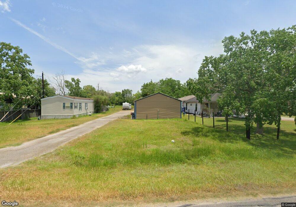 17707 Wells Dr, Pearland, TX 77584 - photo 1