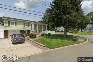 29 Madeline Ct, Helmetta, NJ 08828