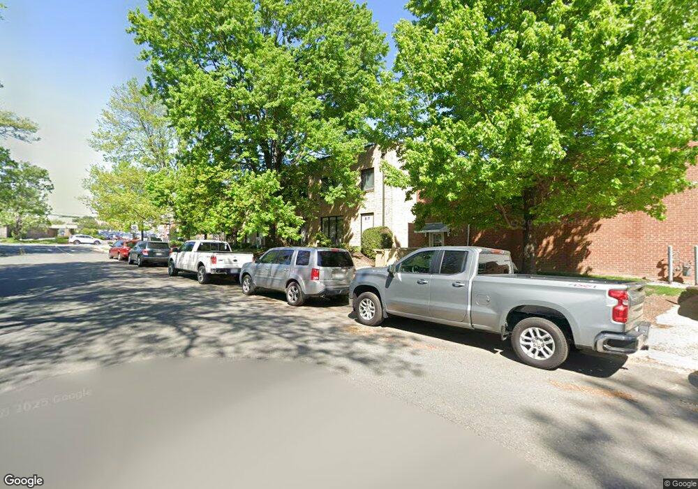 9420 Mathy Dr, Fairfax, VA 22031 - photo 1