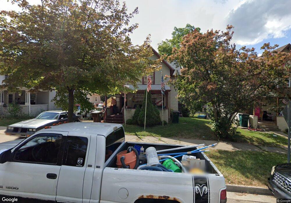 907 N Sycamore St, Lansing, MI 48906 - photo 1