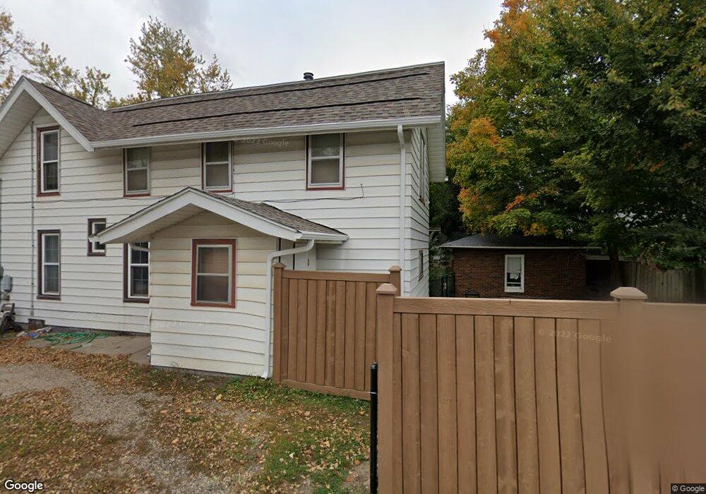 426 S 5th Ave W, Newton, IA 50208 - photo 1