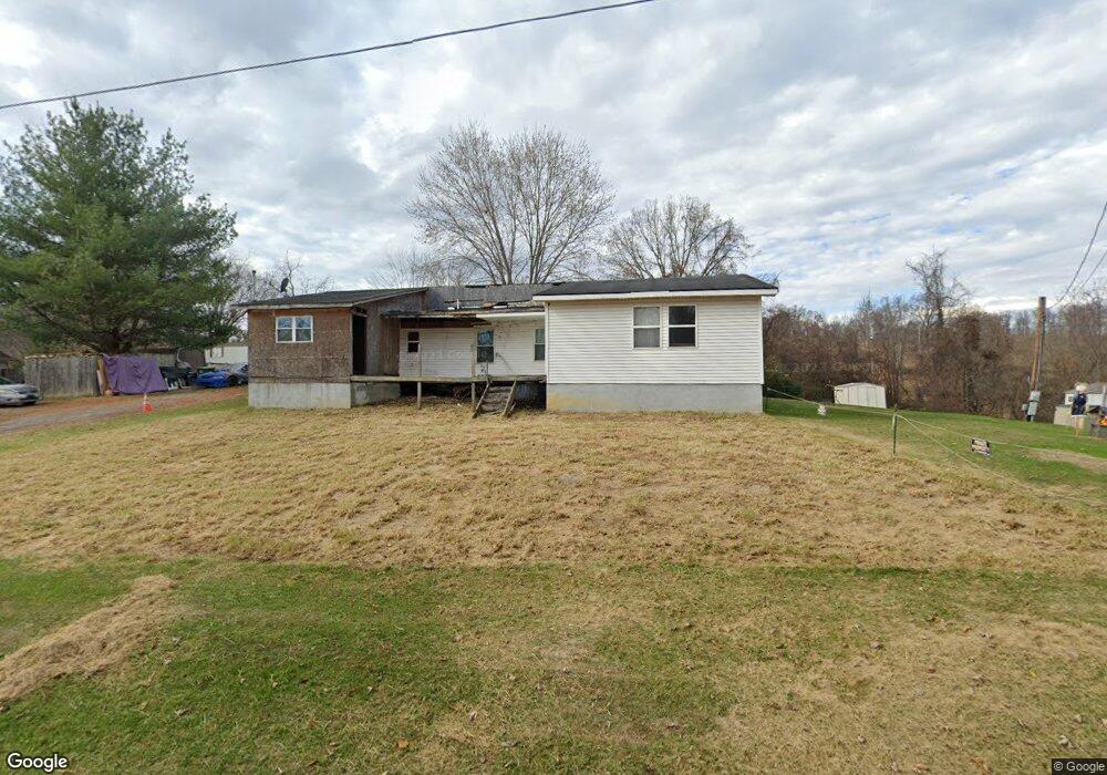 131 Hillside Dr, Johnson City, TN 37601 - photo 1