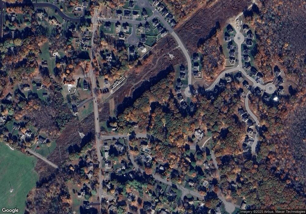 5 Ohlson Cir, Medway, MA 02053 - photo 1