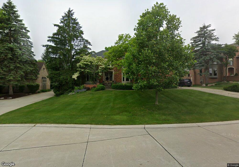 3664 Edinborough Dr, Rochester Hills, MI 48306 - photo 1
