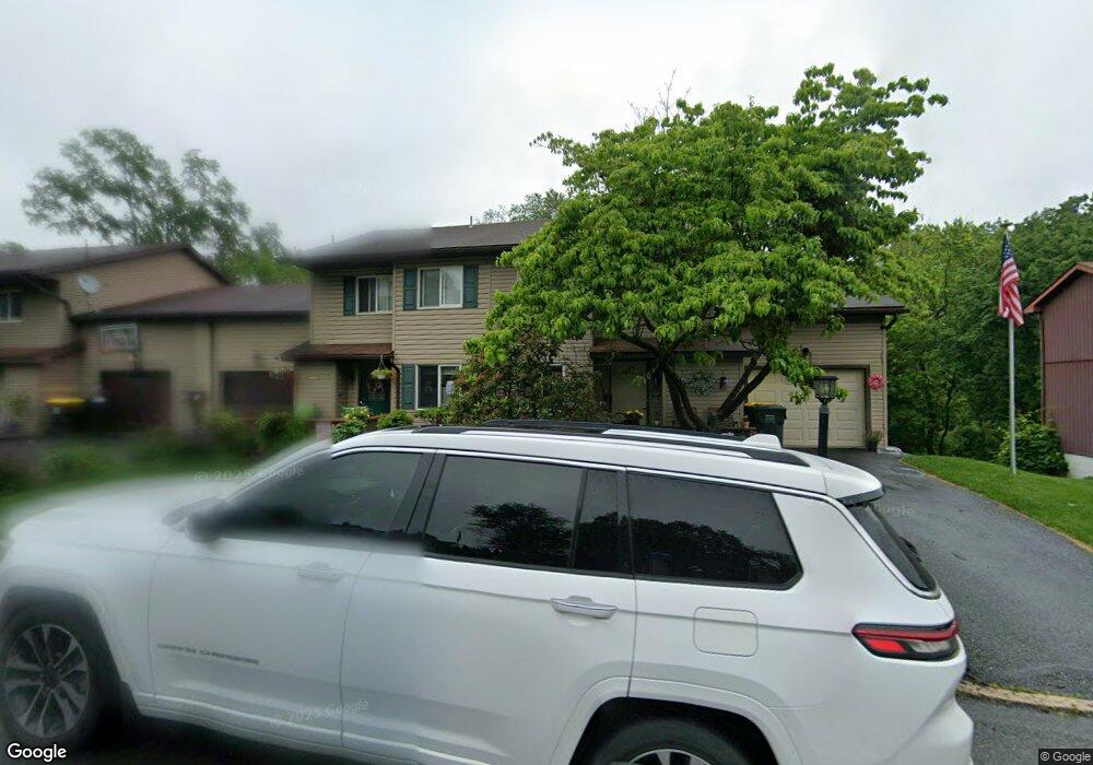 7333 E Hillcrest Ln, Slatington, PA 18080 - photo 1