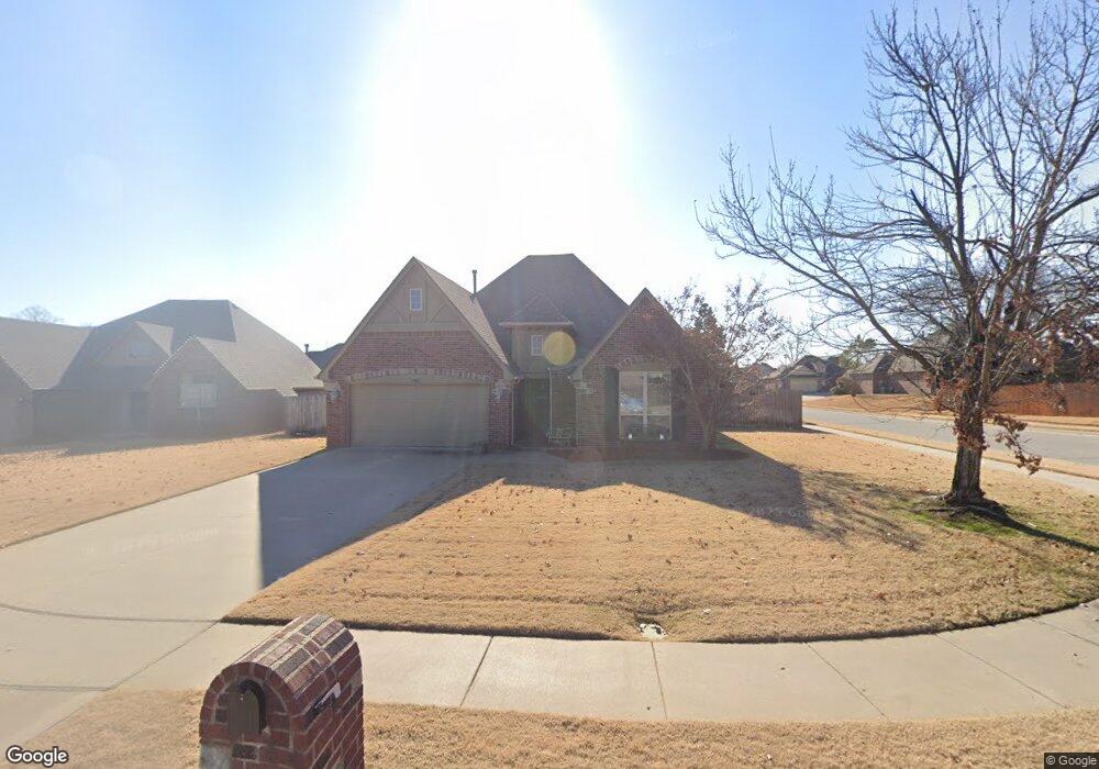 1901 E Kent St, Broken Arrow, OK 74012 - photo 1