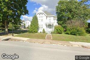 321 N 3rd St, Louisiana, MO 63353
