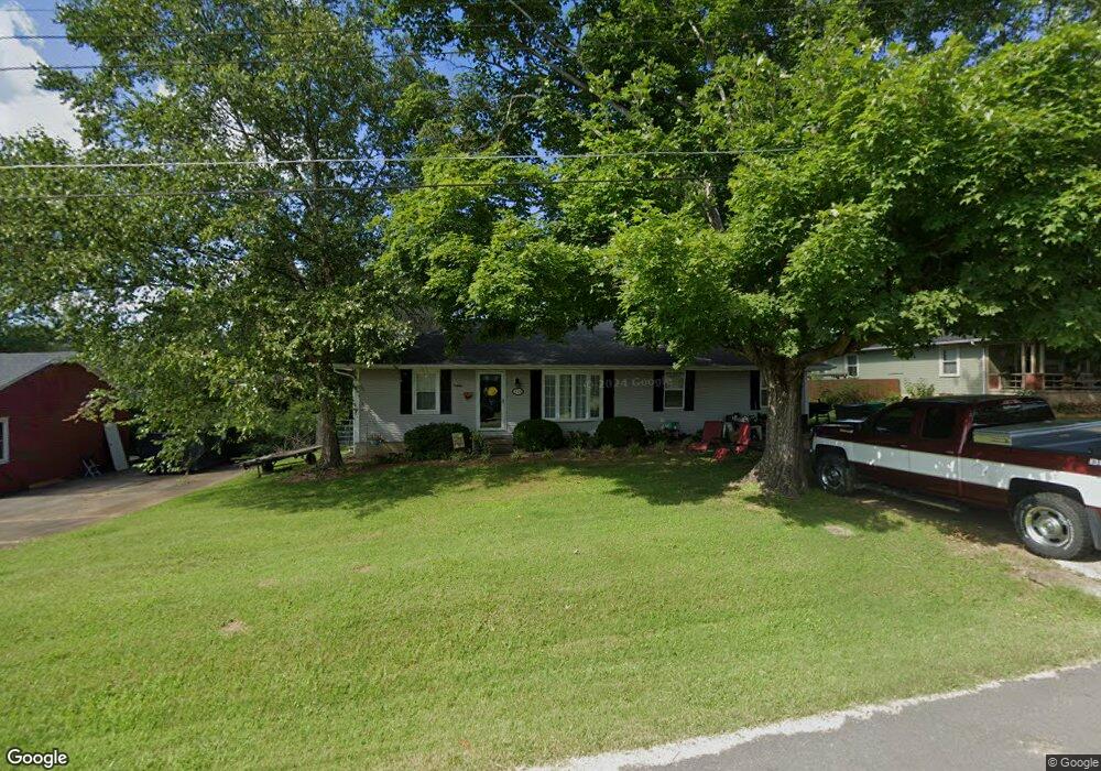 128 Goodloe Ave, Bloomfield, KY 40008 - photo 1
