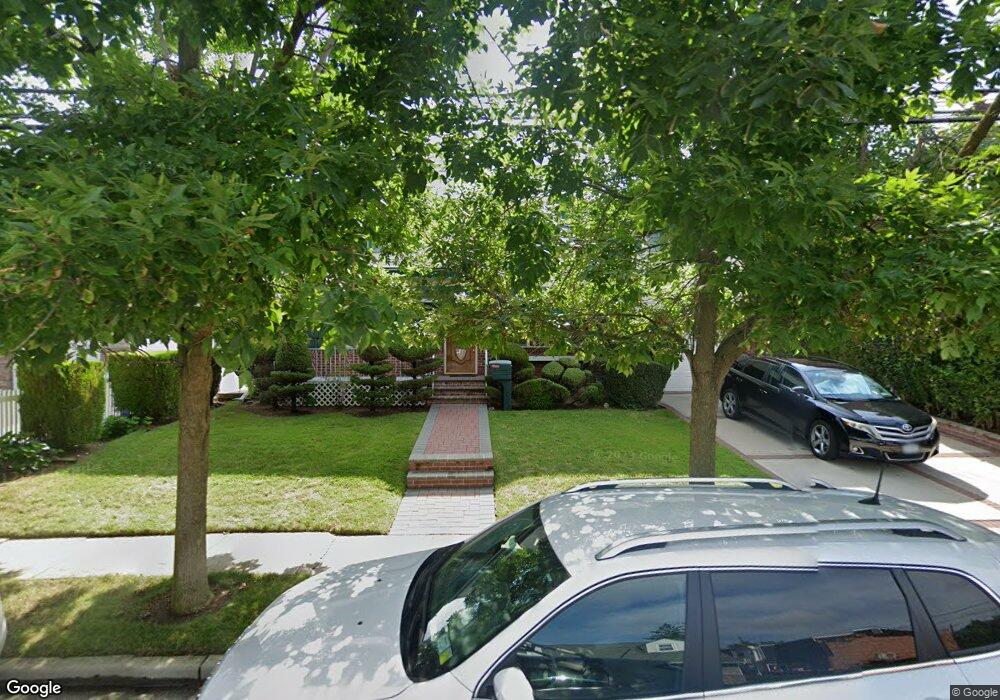 156 Farnum Blvd, Franklin Square, NY 11010 - photo 1