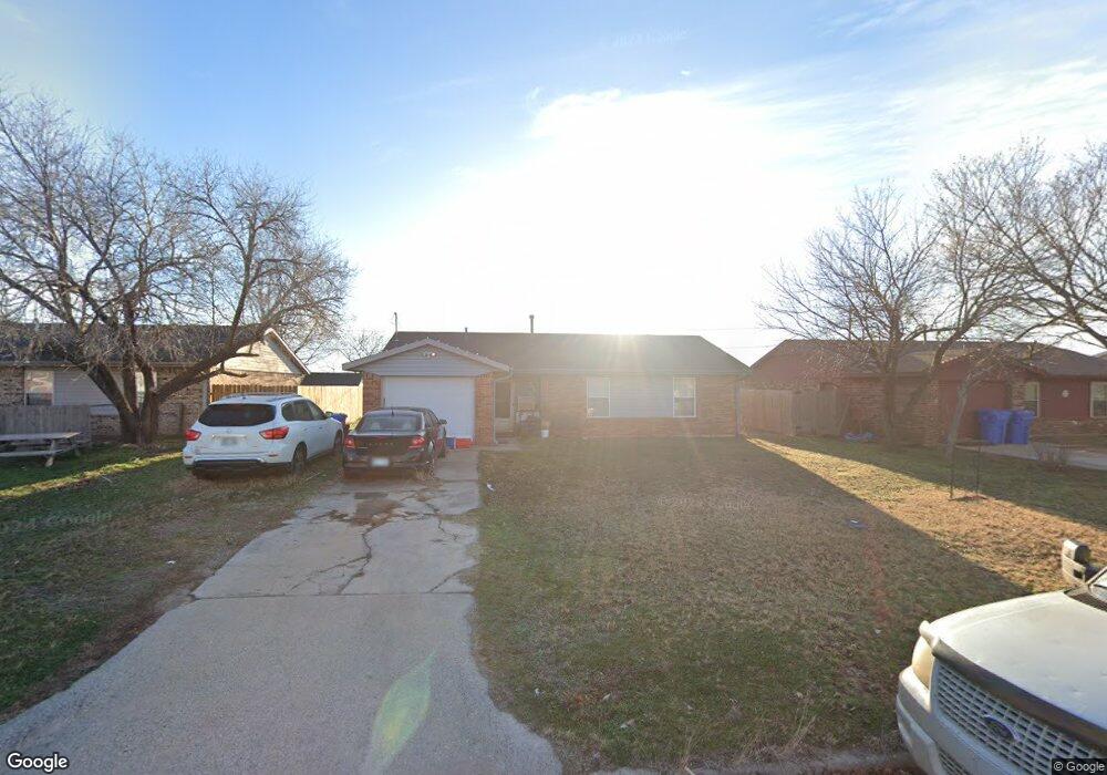 227 Antelope Dr, Cache, OK 73527 - photo 1