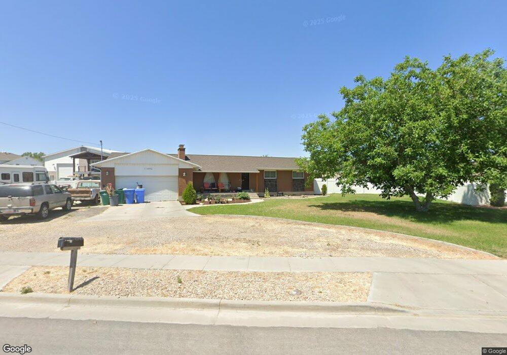 11892 S 2700 W, Riverton, UT 84065 - photo 1