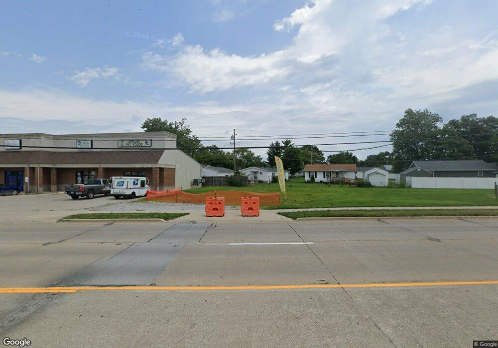 308 N Keller Dr, Effingham, IL 62401 - photo 1