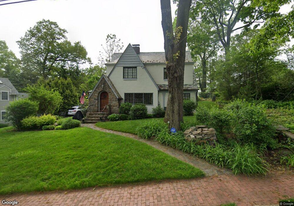 156 Edgemont Rd, Scarsdale, NY 10583 - photo 1