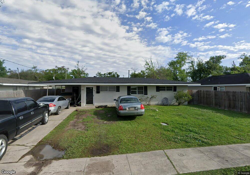 1417 Meadow Dr, Lake Charles, LA 70607 - photo 1