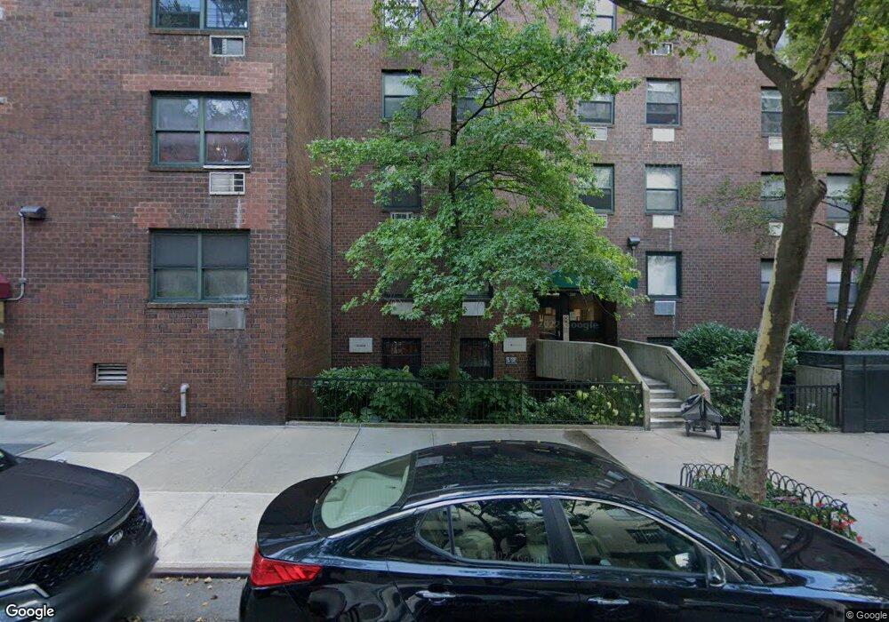 131 Barrow St unit GB, New York, NY 10014 - photo 1