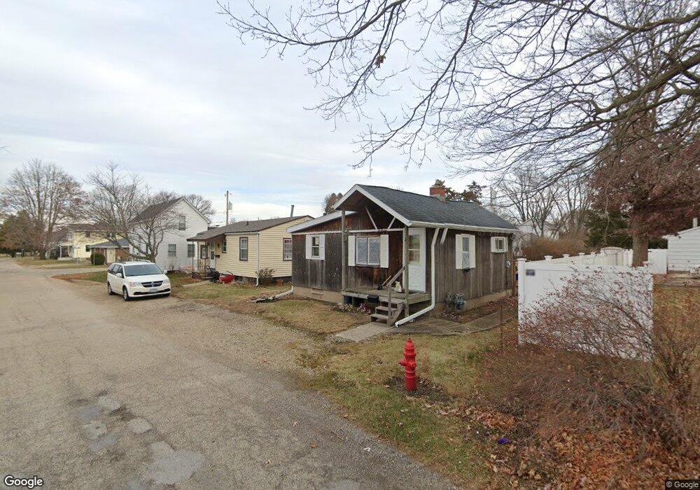 213 N Knox St, Princeton, IL 61356 - photo 1