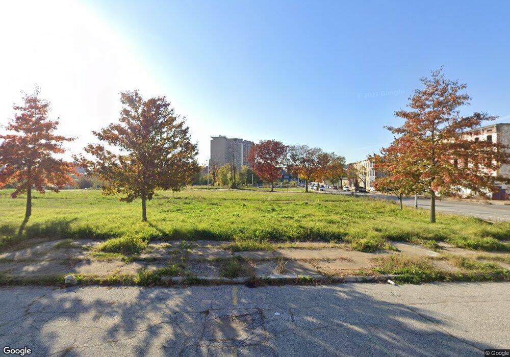 1136 Forrest St, Baltimore, MD 21202 - photo 1