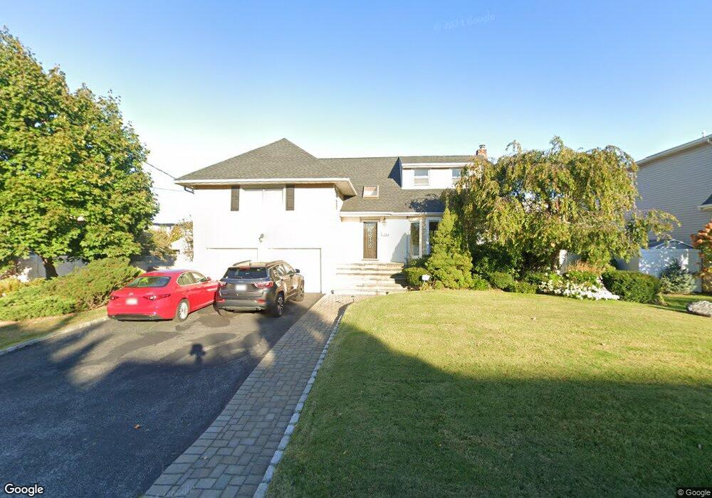 2063 Lake End Rd, Merrick, NY 11566 - photo 1