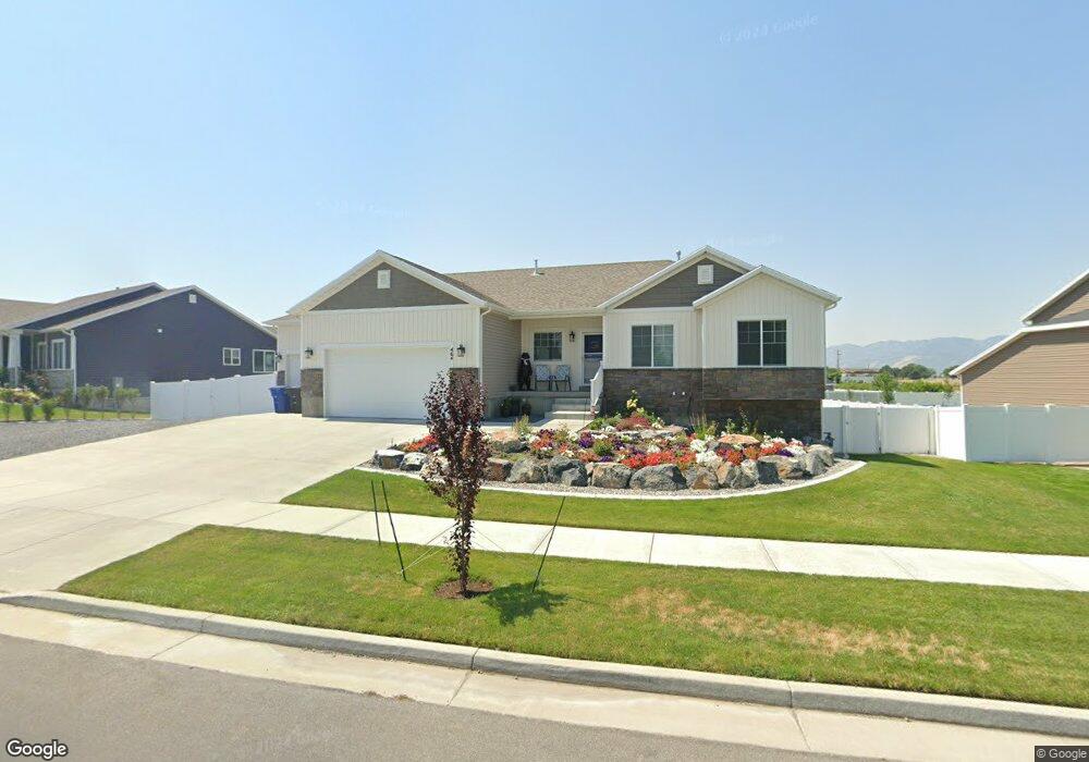 464 S 400 E, Hyrum, UT 84319 - photo 1