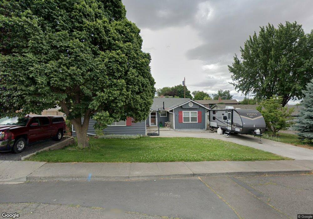 3126 SW Isaac Ave, Pendleton, OR 97801 - photo 1