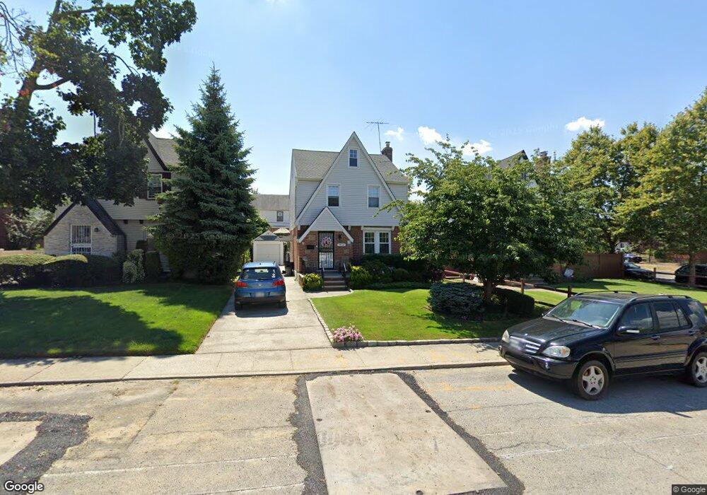 19906 23rd Ave, Whitestone, NY 11357 - photo 1