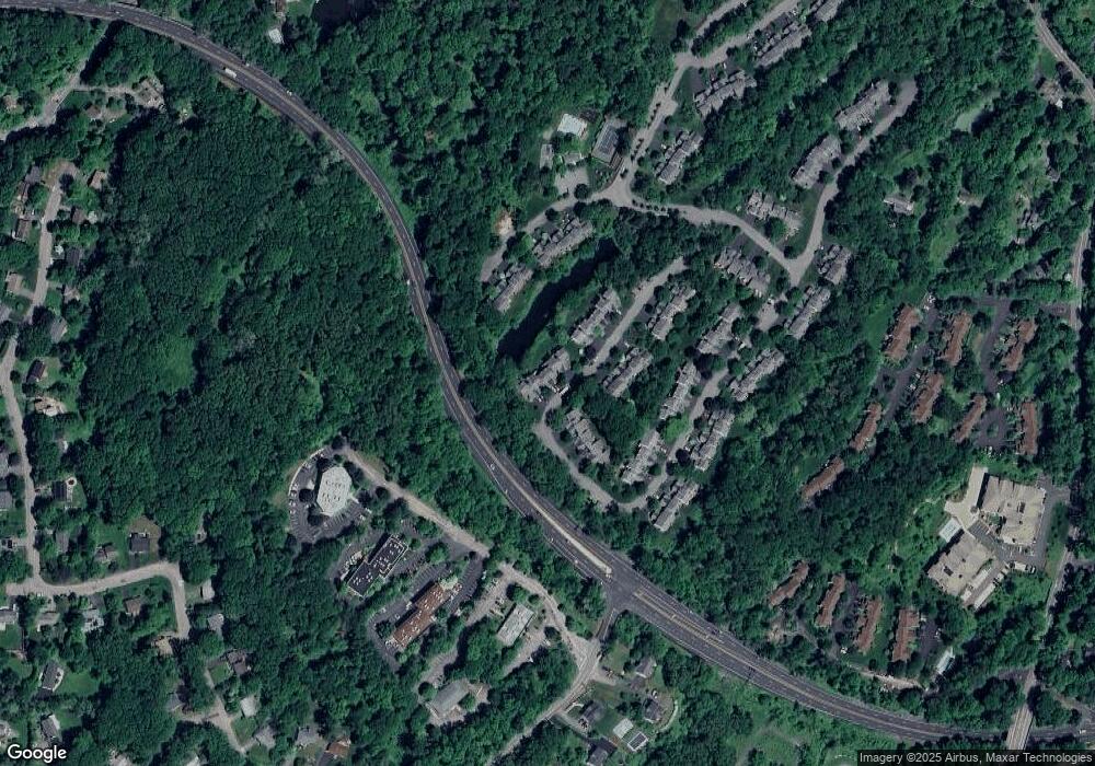 206 Horseshoe Cir, Ossining, NY 10562 - photo 1