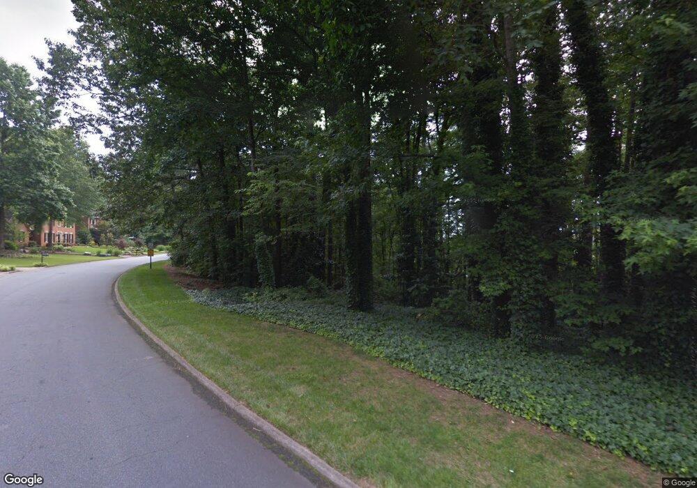 1121 Azalea Dr, Roswell, GA 30075 - photo 1