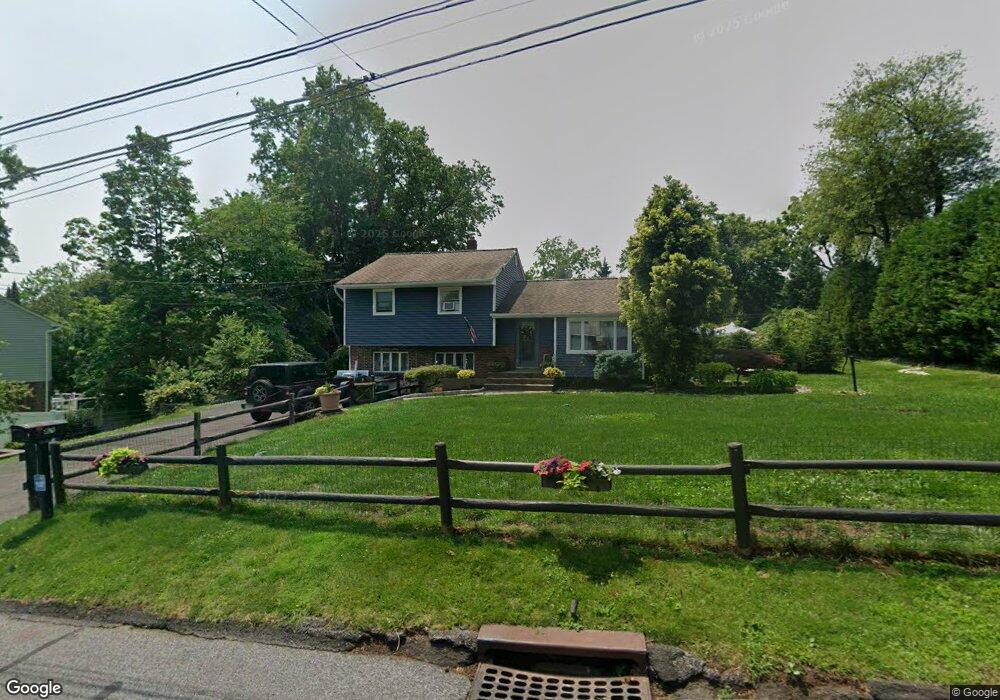 83 Hayes St, Blauvelt, NY 10913 - photo 1