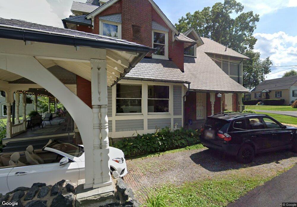 220 N Union St unit 1B, Kennett Square, PA 19348 - photo 1