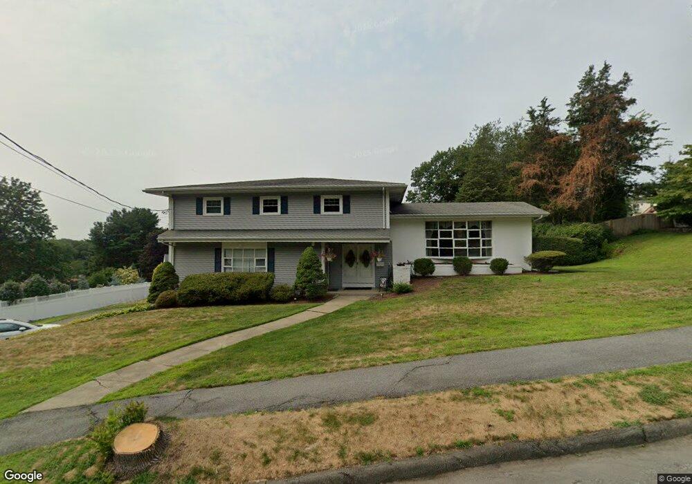 14 Mohawk St, Danvers, MA 01923 - photo 1