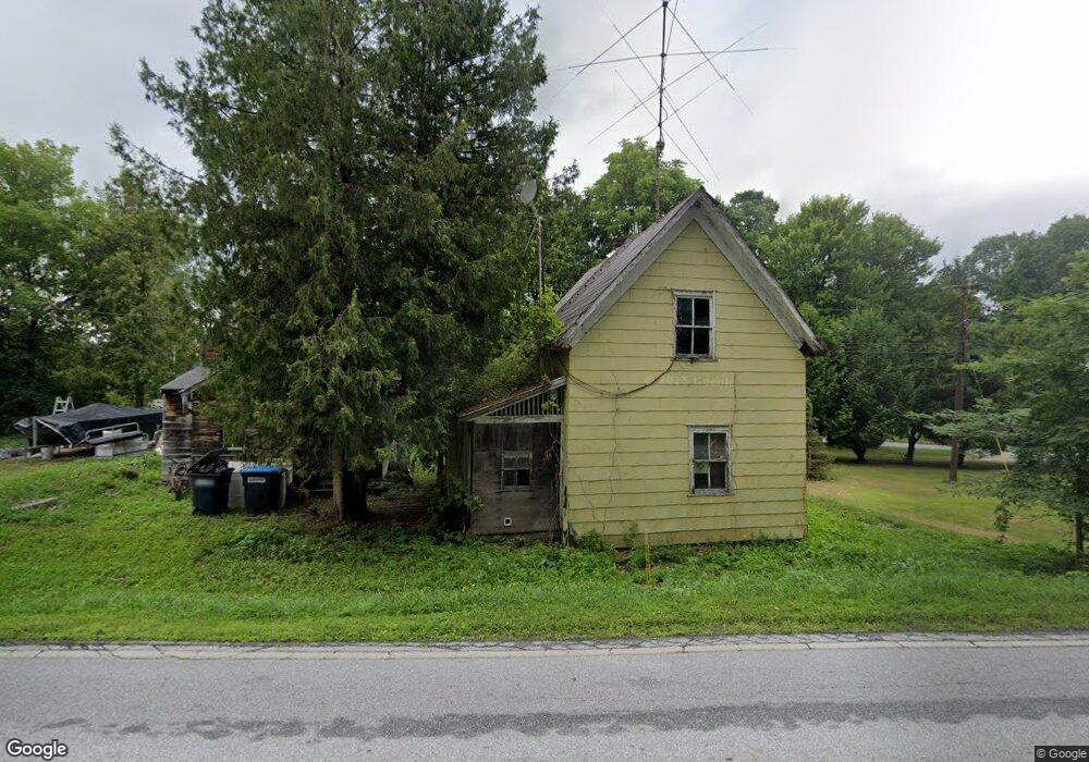 81 East St, Proctor, VT 05765 - photo 1