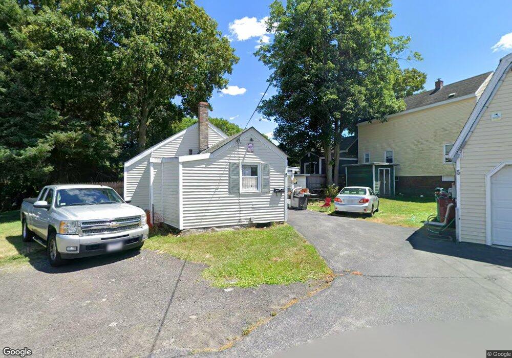 5 Joiners Ct unit R, Lowell, MA 01852 - photo 1