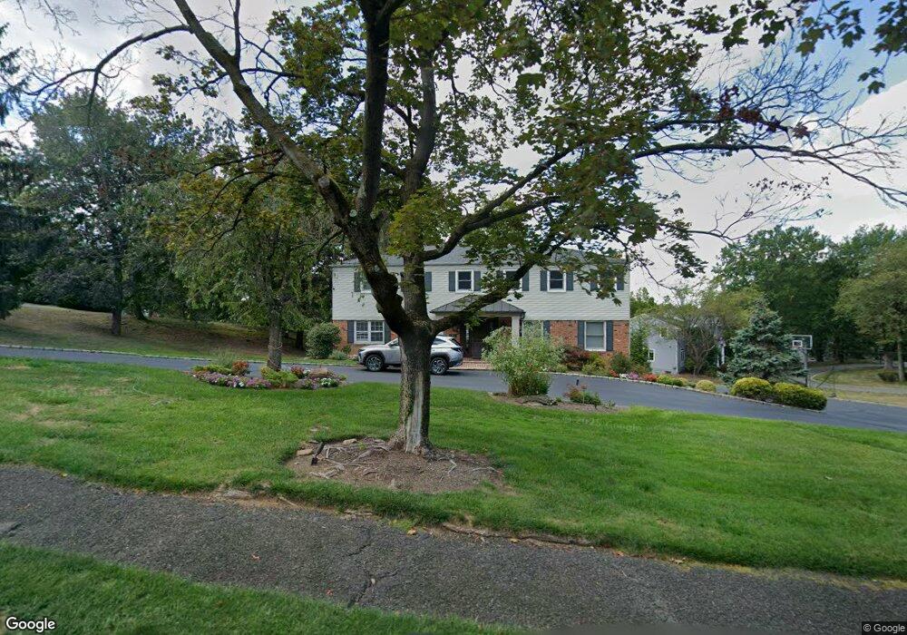 69 Rockledge Dr, Livingston, NJ 07039 - photo 1