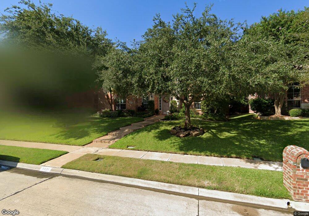 5821 Sweetbriar Dr, Richardson, TX 75082 - photo 1