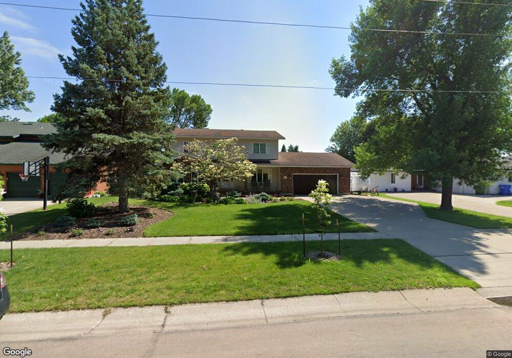 45 32nd Ave NE, Fargo, ND 58102 - photo 1