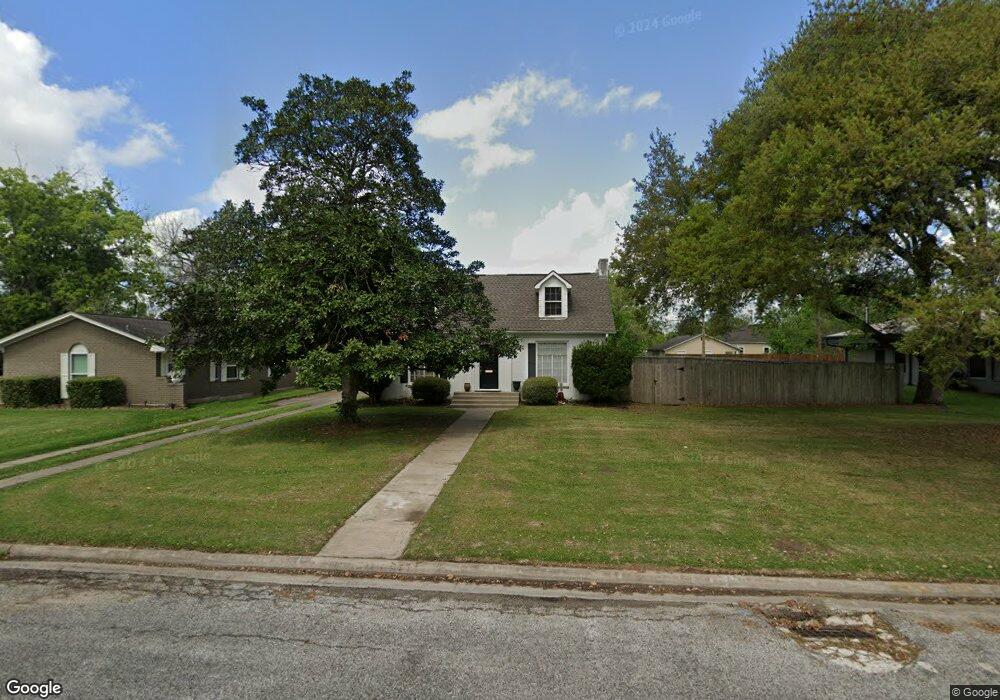 2709 4th St, Bay City, TX 77414 - photo 1