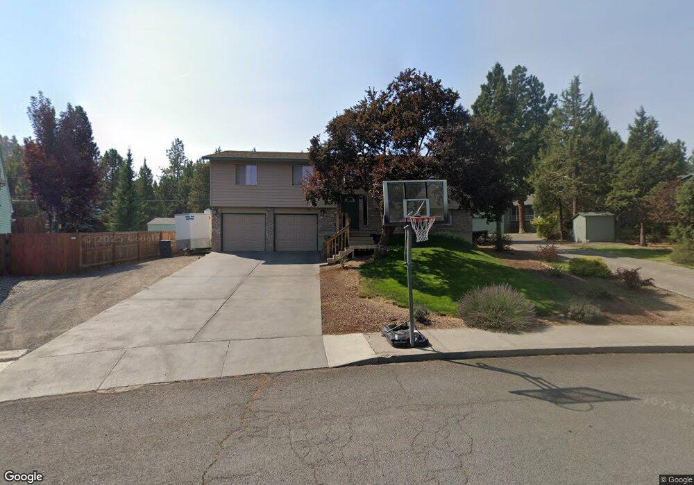 1661 NE Daphne Ct, Bend, OR 97701 - photo 1