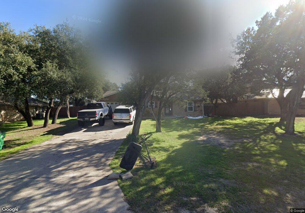 907 Woodview Dr, Granbury, TX 76048 - photo 1